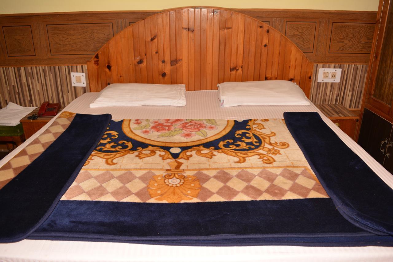 Hotel Tashila Manāli Zewnętrze zdjęcie